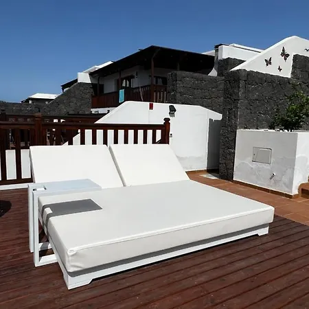 64, Vista Lobos, Private Heated Pool X Jacuzzi, Playa Blanca (Lanzarote)